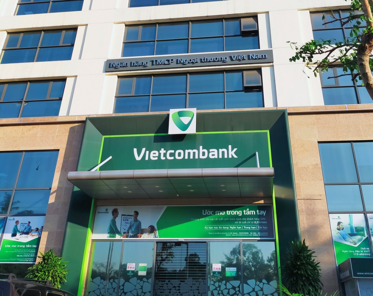 Vietcombank tuyển dụng tập trung Đợt 10 năm 2022