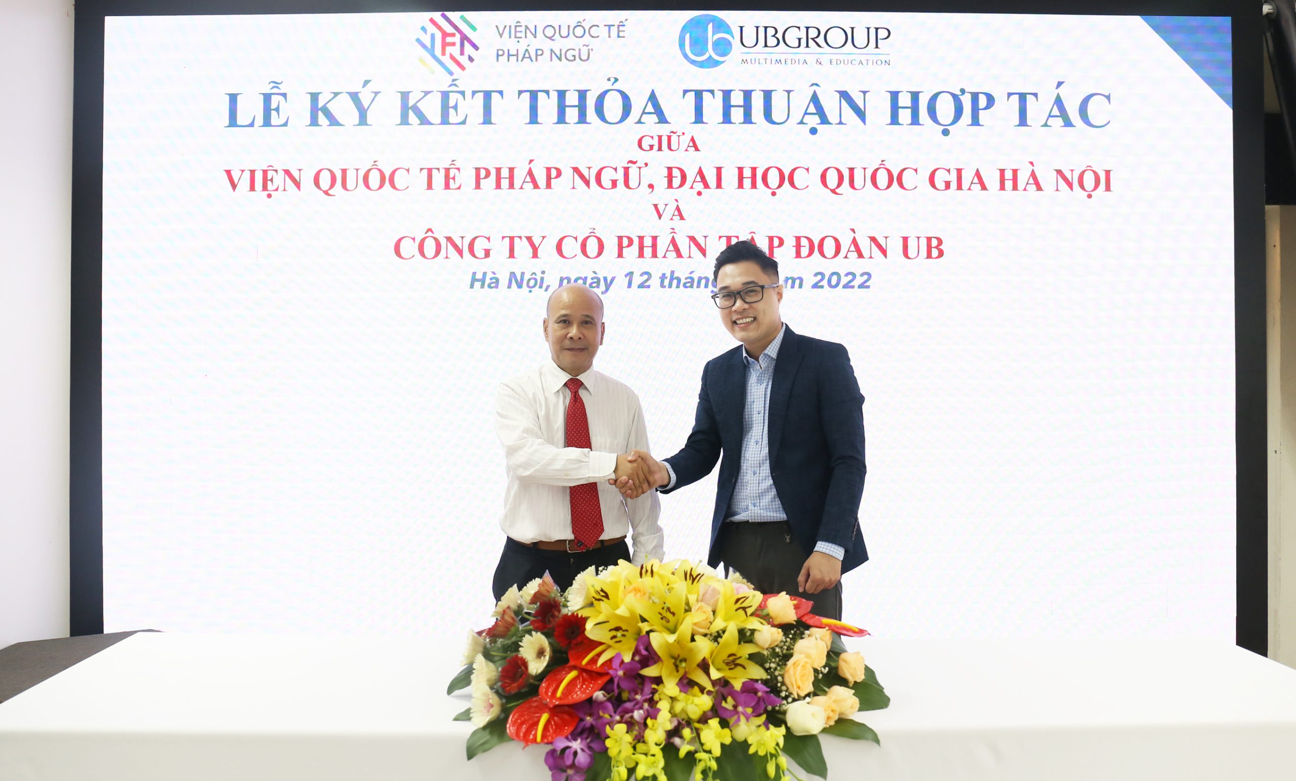 Lễ ký kết thỏa thuận hợp tác giữa Viện Quốc tế Pháp ngữ (Đại học Quốc gia Hà Nội) và Công ty Cổ phần Tập đoàn UB (UBGROUP)